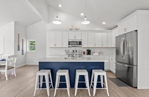 Winterport Apartamento | Stunning Remodeled Coastal Oasis - Gorgeous Water Views, A/C, Dogs, Firepit