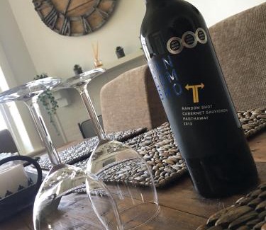 Keith Cama Y Desayuno | Two Cow Cottage Bed & Breakfast