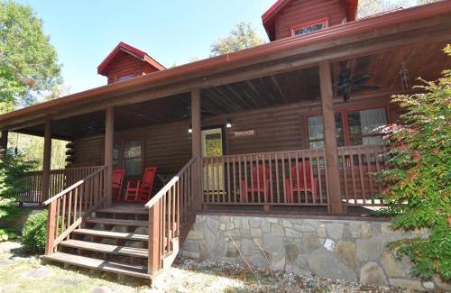 Bryson City Casa | Two Cubs Cabin