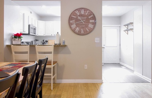 Gallaudet Cama Y Desayuno | Two DC Places Sleep 21 guests
