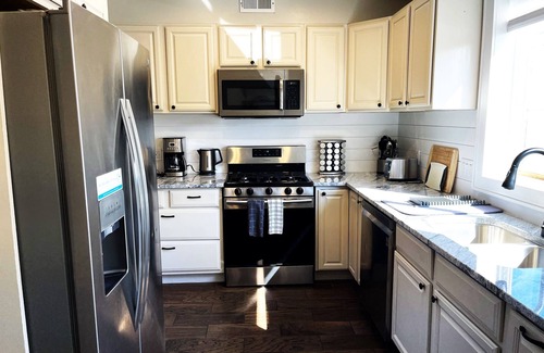 Gallaudet Cama Y Desayuno | Two DC Places Sleep 21 guests