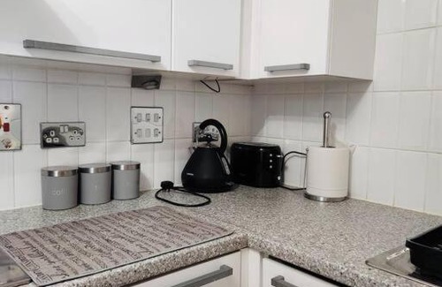Hatfield Apartamento | Two Double Bedroom Apartment with Allocated Parking and Fast WiFi in Hatfield