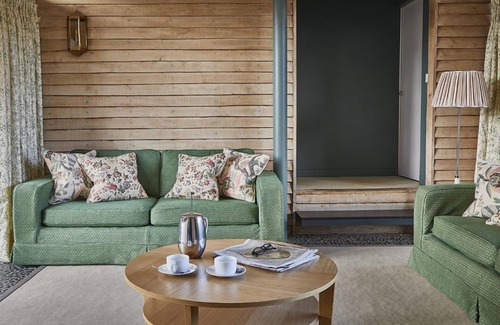North Barsham Casa | Two double beds, two kingsize beds, two zip/link kingsize beds that can each be two singles, two sin