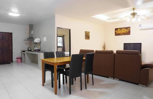 Si Racha Apartamento | Two Fifty Nine Resort 259 Resort Three-Bedroom House #1