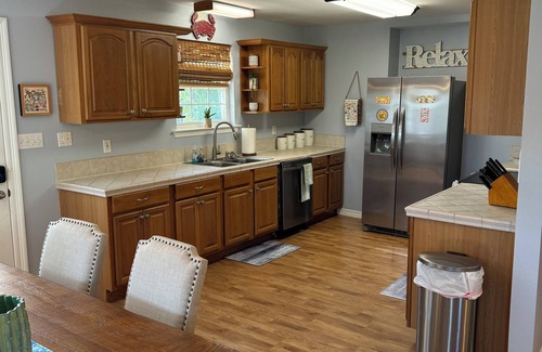 Shoreline Park Casa | Two homes in beautiful Bay St. Louis with swimming pools and private boat launch