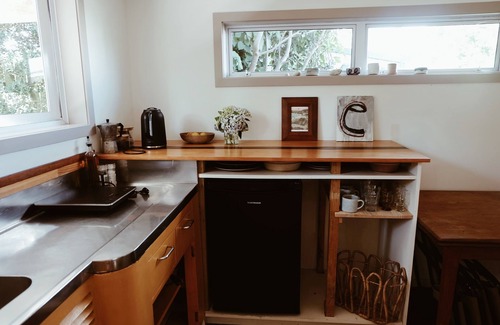 Raglan Casa | Two Homes, One Property!
