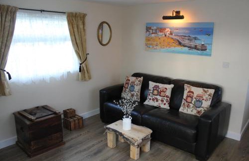 Mundesley Casa | Two Hoots Chalet