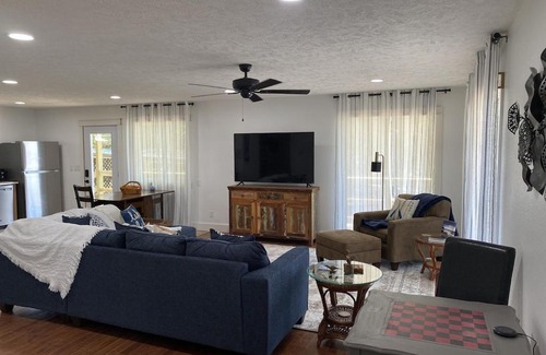 Lakeview Casa | Two houses in one with beautiful lake views