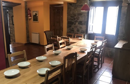 Llamero Cabaña | Dos casas juntas 20 personas con finca 3000 m, barbacoas parking