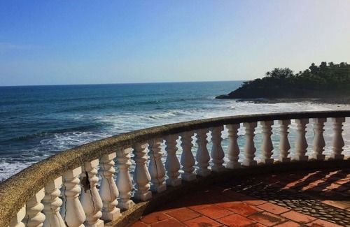 El Zonte Casa | Dos casas juntas. Perfecto para bodas, reuniones familiares y grupos grandes.