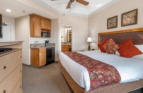 Tahoe Village Hotel | Two Kitchen-Equipped Villa w/ Pools, Sauna, Sports Courts & On-Site Dining