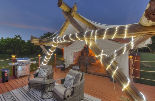 Marble Falls Cabina | Two Lakefront Yurts Hot Tubs, Kayaks, Dog Friendly