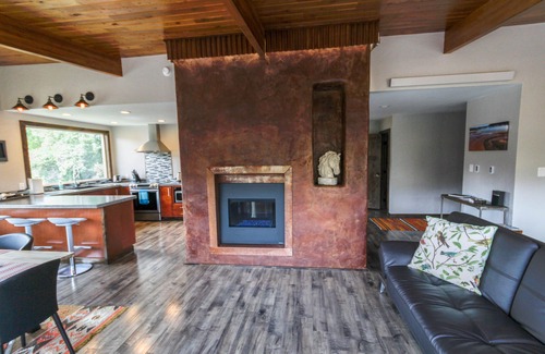 Gardiner Casa | A dos minutos del parque Yellowstone con acceso privado al río, 30 pies. Deck y BBQ.