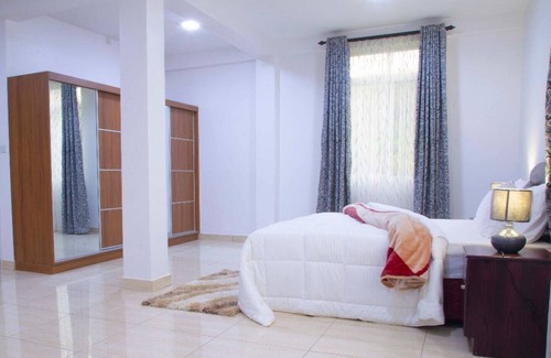 Arusha Cabina | Two Mountains Lodge Block B3