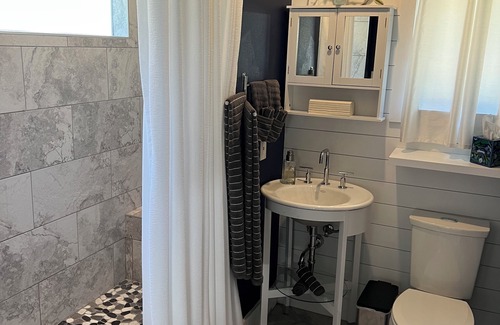 Ferndale Casa | Two-Person Oasis with Pool & All the Amenities