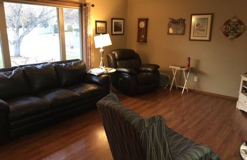 Fargo Casa | Two Private Rooms in Gorgeous Single Family Rambler!