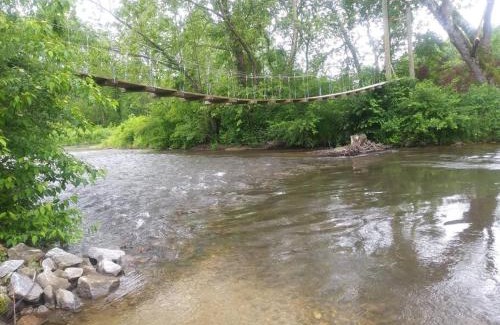 Brevard Casa | Two Rivers Cabins - The Dell