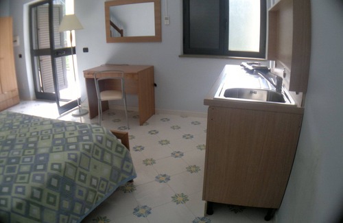 San Severino Otro | Apartamento de dos habitaciones con un patio a pocos pasos de Palinuro "2"