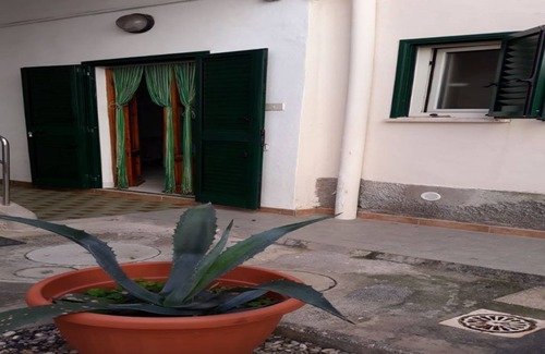 Rosignano Solvay Casa | Two-room apartment near the sea