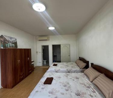 Hua Toei Apartamento | Two Sisters Suratthani