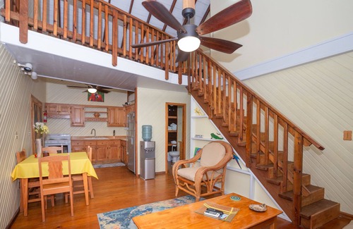 Antoneys Cay Casa | Two Story 3/Bd 2Bath, w Pool and steps to the best snorkeling on the island