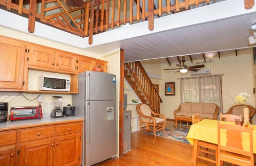 Antoneys Cay Casa | Two Story 3/Bd 2Bath, w Pool and steps to the best snorkeling on the island