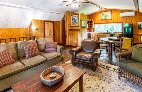 Scaly Mountain Casa | Two-story barn home with free WiFi, full kitchen, & gas grill - dog-friendly
