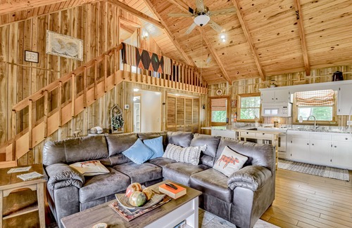 Blairsville Casa | Two-Story, Dog-Friendly Home w/ Private Hot Tub, Fast WiFi, & Mountain Views