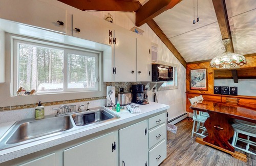 Bartlett Casa | Two-story home w/guest suite, gas grill, & private washer/dryer - Dogs okay