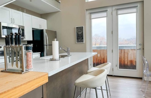 Downtown Rochester Apartamento | Two-Story Luxury Ultra-Modern Penthouse Apartment