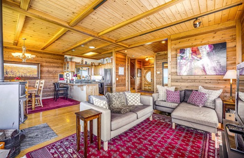 Westport Casa | casa frente al mar con unas vistas cerca de los senderos de la playa!