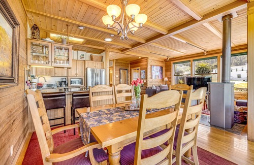 Westport Casa | casa frente al mar con unas vistas cerca de los senderos de la playa!