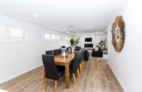 Wagga Wagga Apartamento | TWO TEN Sleeps 10! Luxury CBD Accommodation