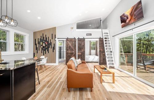 Bynum Casa | Two Tree Houses - Beehive & H20