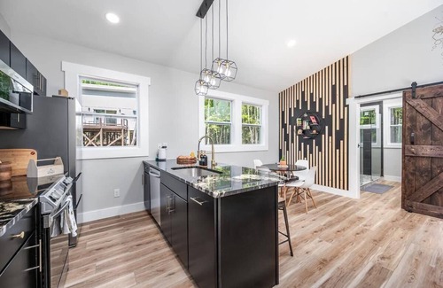 Bynum Apartamento | Two Tree Houses - Beehive & H20