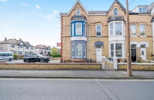 Lytham St. Anne's Casa | Two - Uk43700