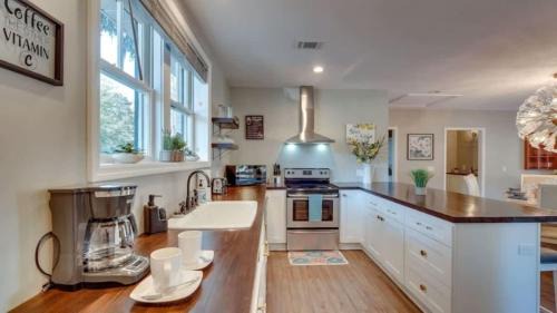 Thunderbolt Casa | Two Units w Gazebo & Pool-Swanky Savannah Style