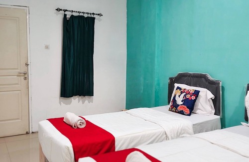 Sedati Casa | TwoSpaces Living at Nabila Semampir Homestay