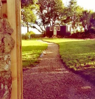St Brides Otro | Ty Bach Glas