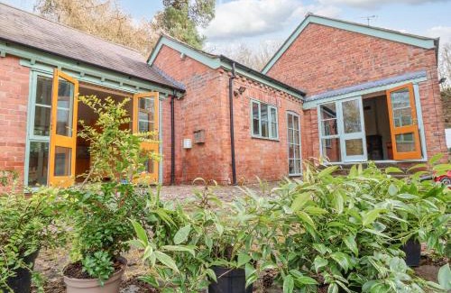 Overton-on-dee Casa | Ty Bont