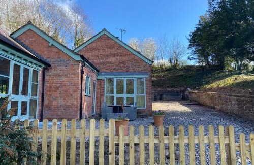 Overton-on-dee Casa | Ty Bont