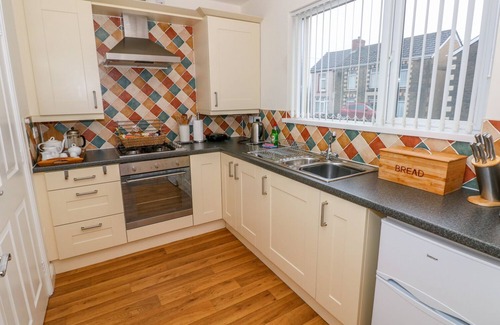 Ammanford Casa | Ty Cerrig, CWMGORS