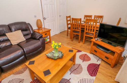 Ammanford Casa | Ty Cerrig, CWMGORS