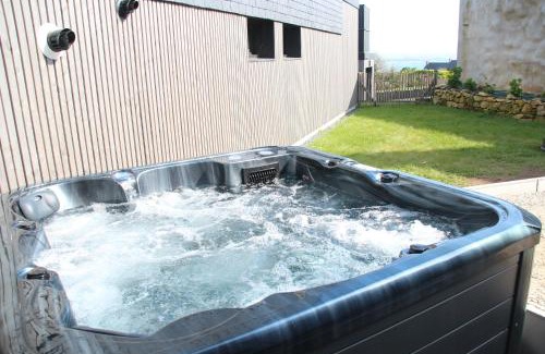 Roscoff Casa | Ty Dag - Petite Terre vue mer, spa, plage à 300m