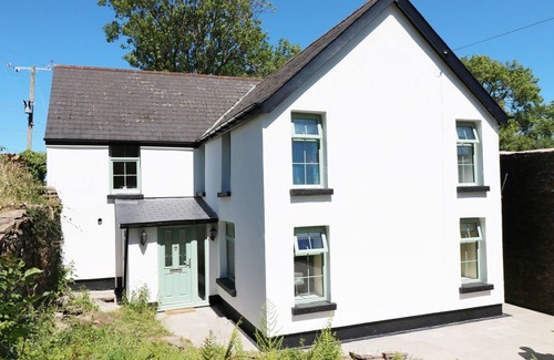 Pontypridd Cabaña | Ty Ffarm at Gellilwch