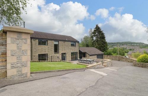 Matlock Casa | Ty Gambo