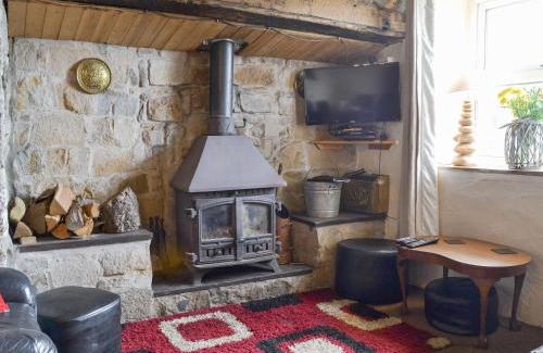 Garn Fadryn Casa | Ty Hen