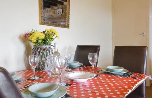Garn Fadryn Casa | Ty Hen