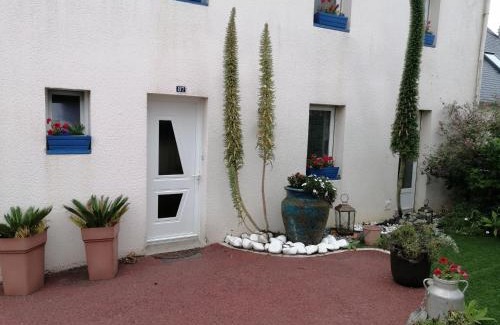 Saint-Pol-de-Leon Casa | Ty Pempoul - logement 2 chambres - 100 m de la plage