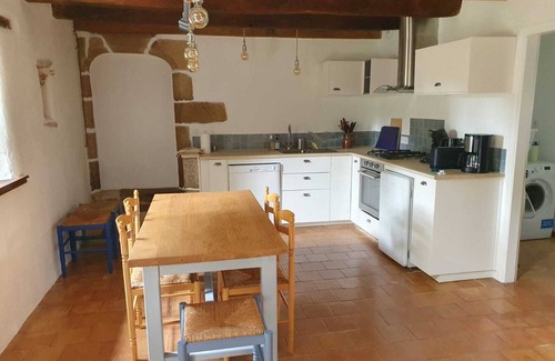 Redene Casa | Ty Rozélie, Charmante Longère Bretonne Entre mer et Campagne